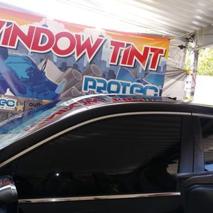 Meet your Posher, Elenita